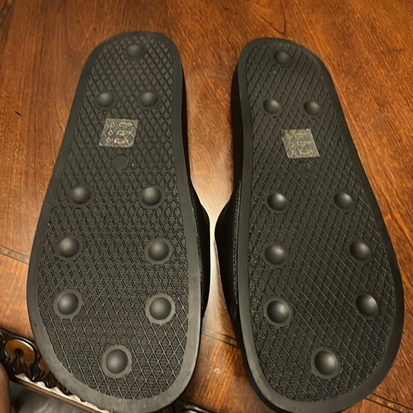 New Alexander McQueen men sandals - Picture 2 of 4